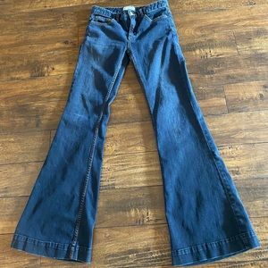 Free People flare leg jeans. Size 27